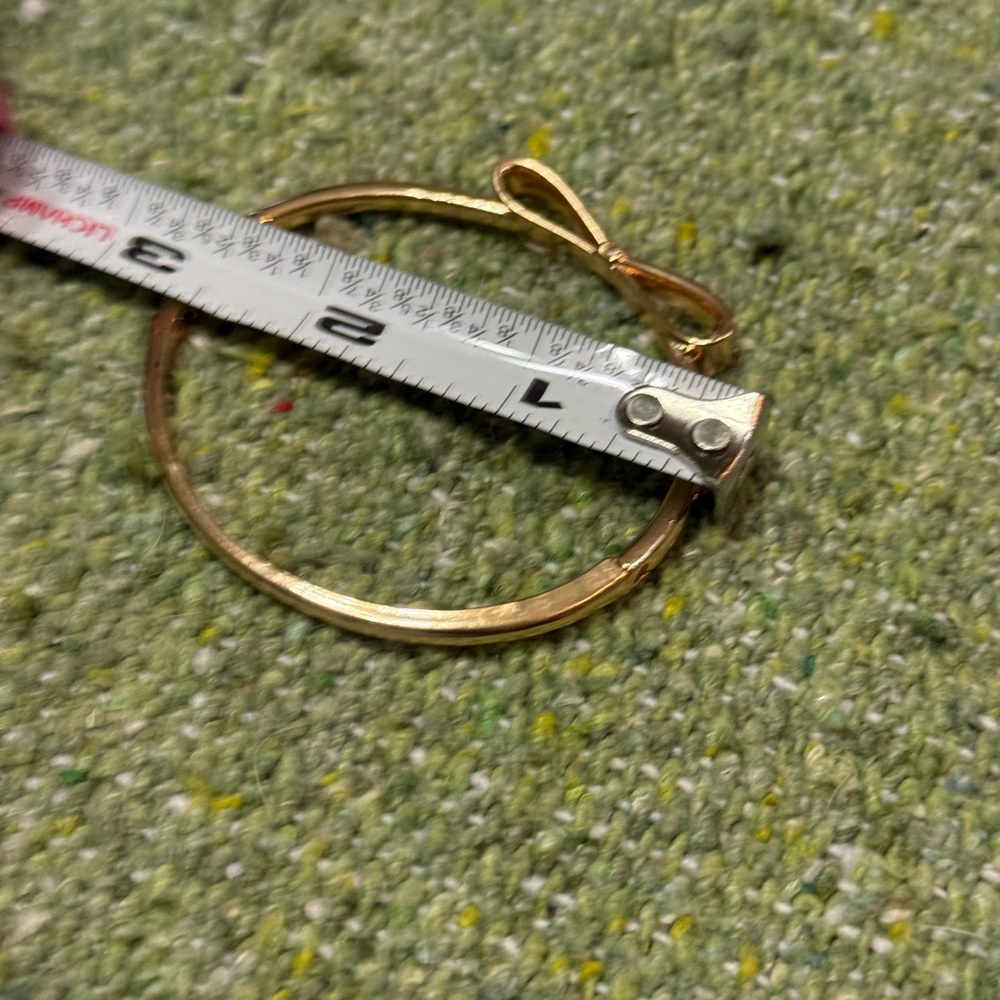 NWOT Rhinestone Bow Bangle Bracelet - Picture 8 of 8